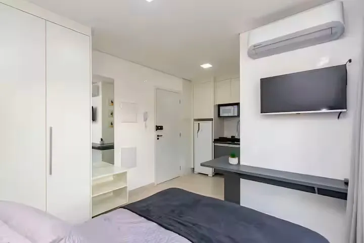 Studio mobiliado no Água Verde