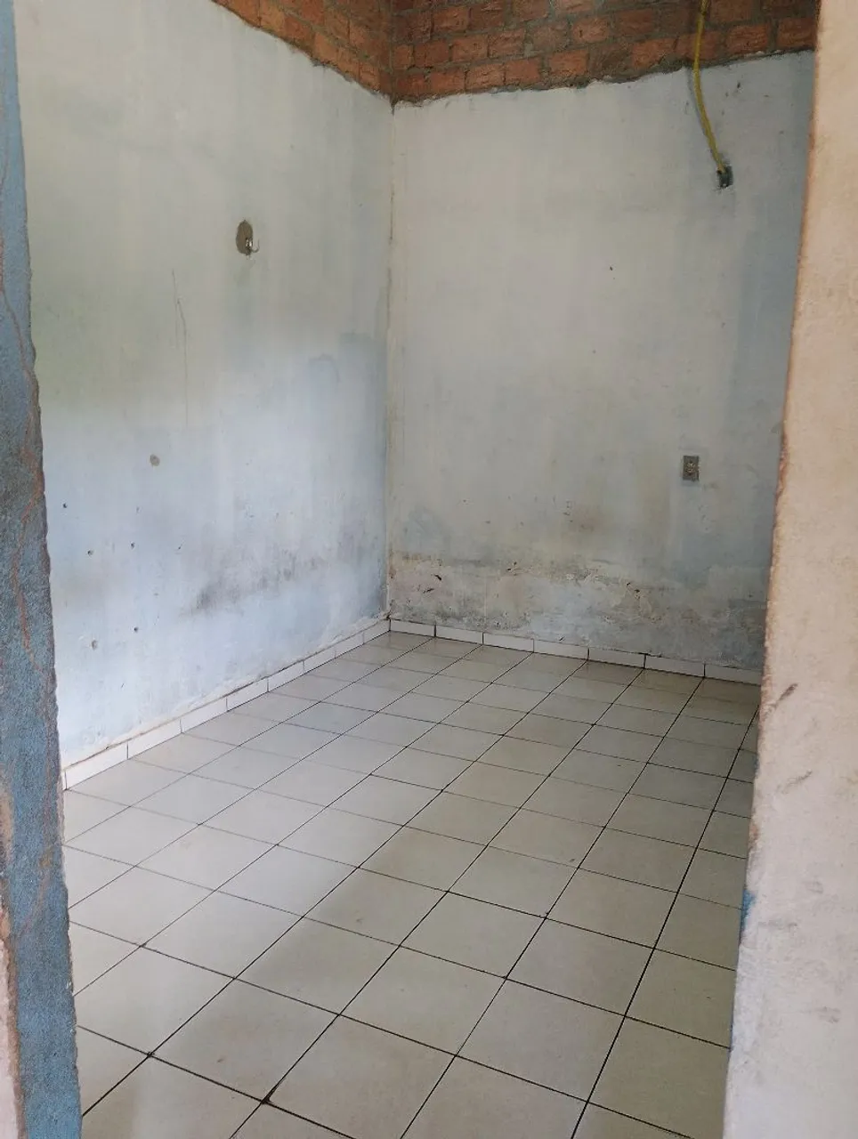 Alugo apartamento 700 reais