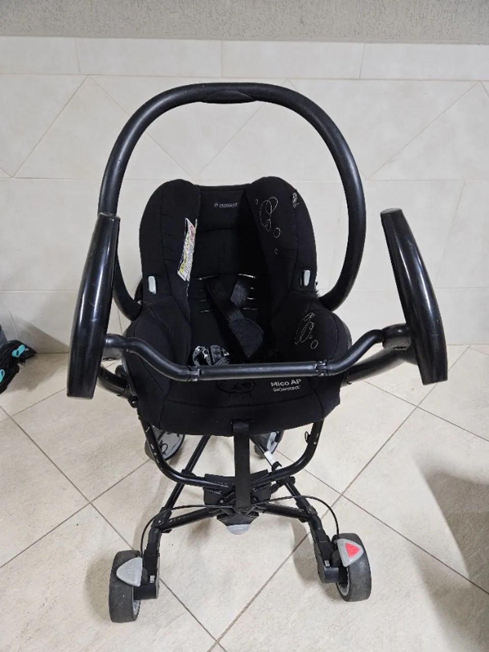 Carrinho de bebê e bebê conforto Quinny Maxi-Cosi - Foto 3
