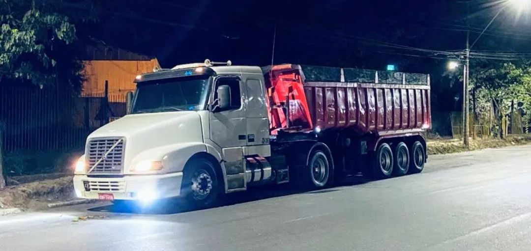 VOLVO NH 2001/01 4X2  - Foto 5