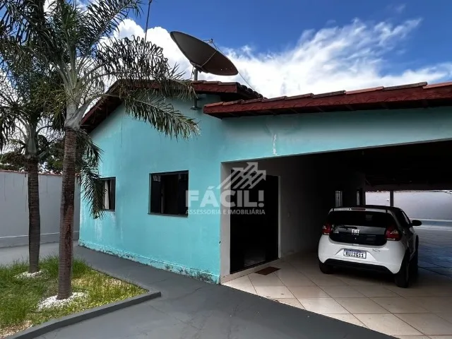 Vende-se Casa 3/4 sendo 1 Suíte na Quadra 1005 Sul