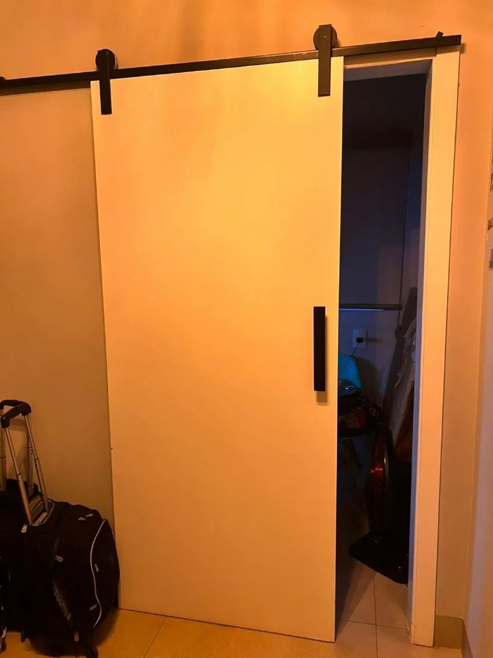 Conserto de portas de correr de vidro, madeira e alumínio 