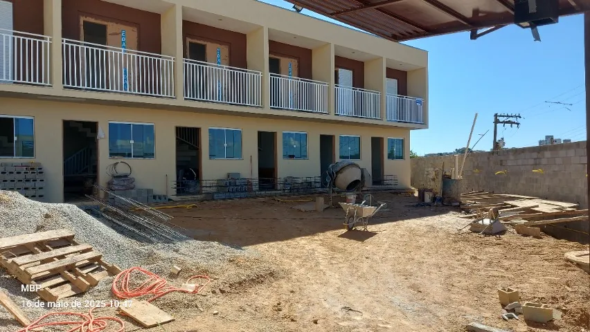 Lindos sobrados Franco da Rocha 2 e 3 dormitórios