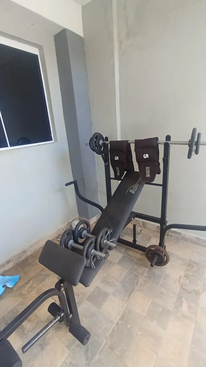 Banco de Musculação com Halteres e Barra (Divido em 12x com juros)
