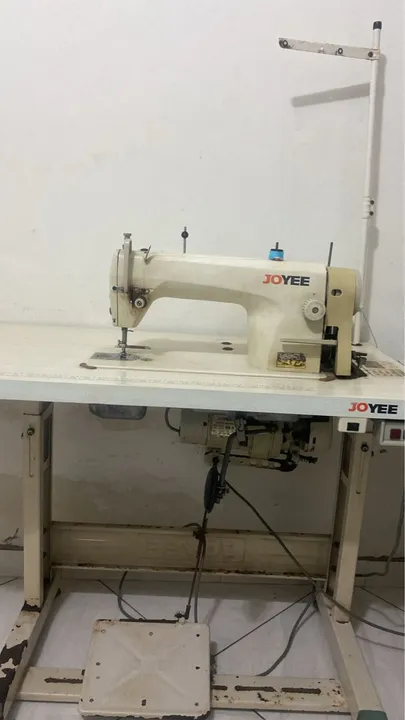 Máquina de Costura Industrial Ponto Reto Joyee
