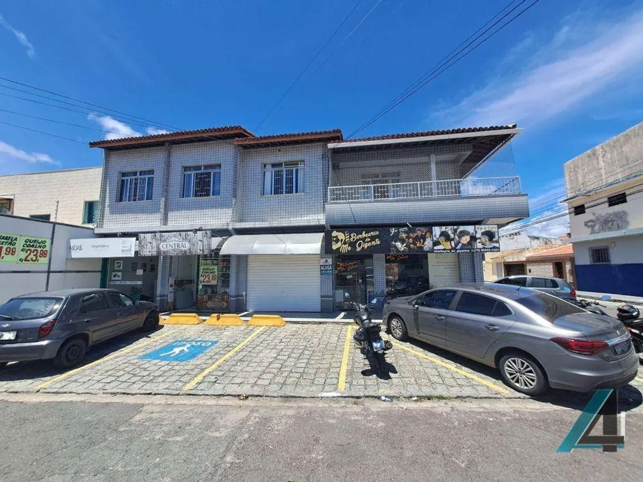 Sala comercial - Médici