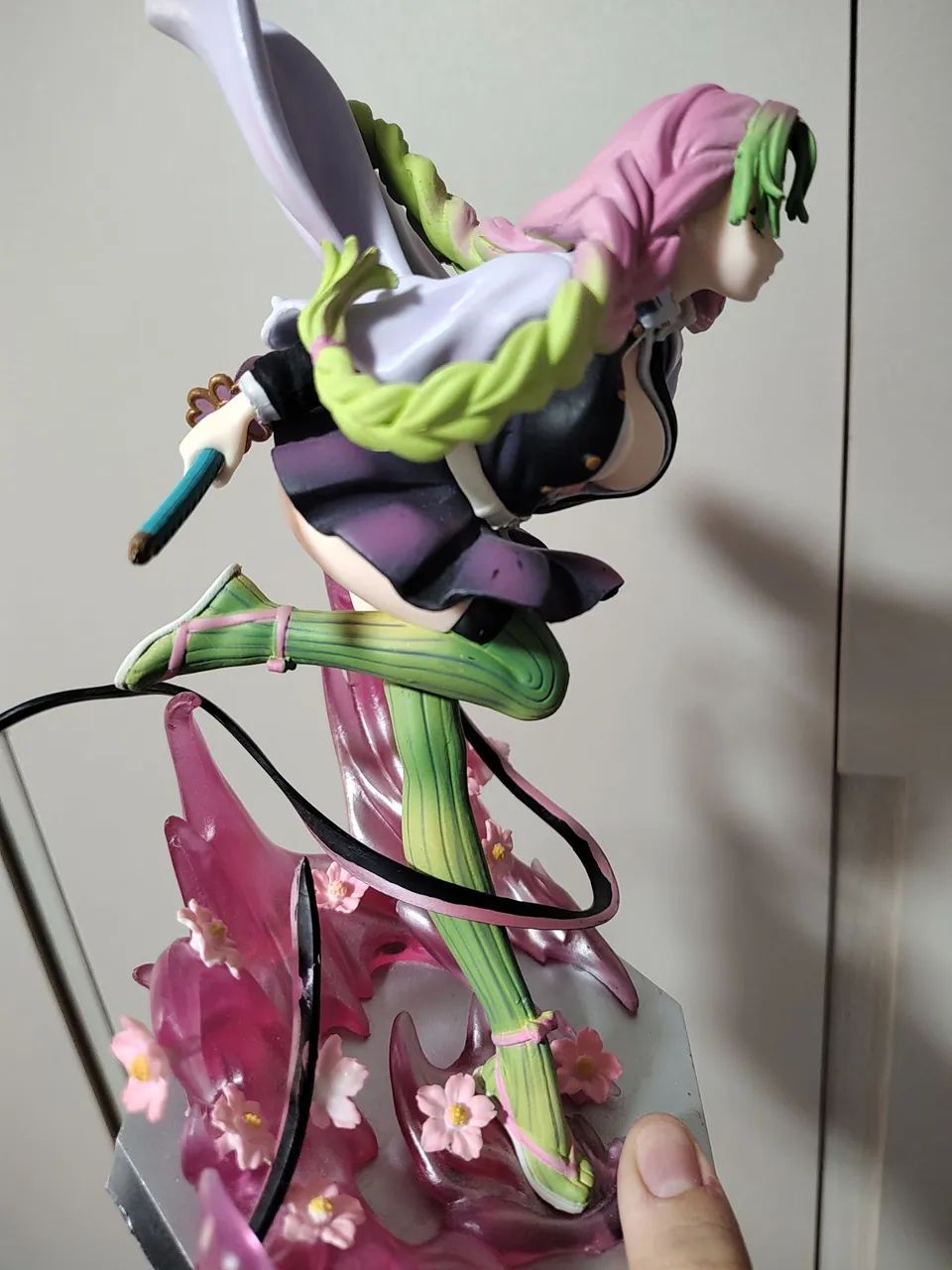 Mitsuri figure - demon slayer  - Foto 2