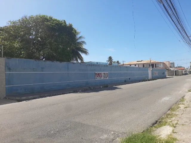 Terreno no bairro Atalaia, a duas quadras da Orla com 1488 m².