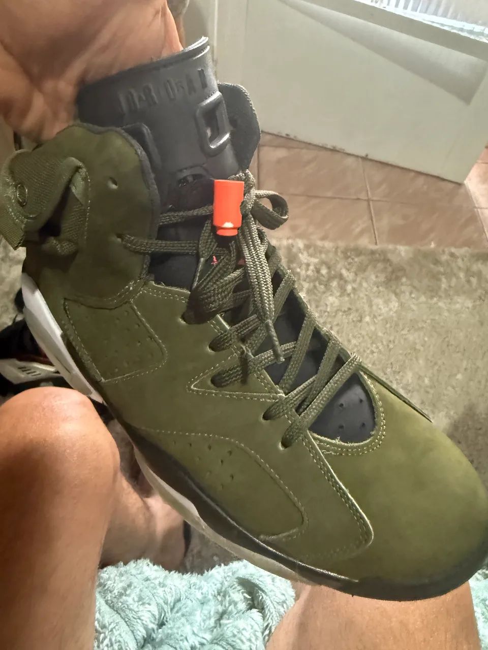 Jordan 6 verde militar  - Foto 4