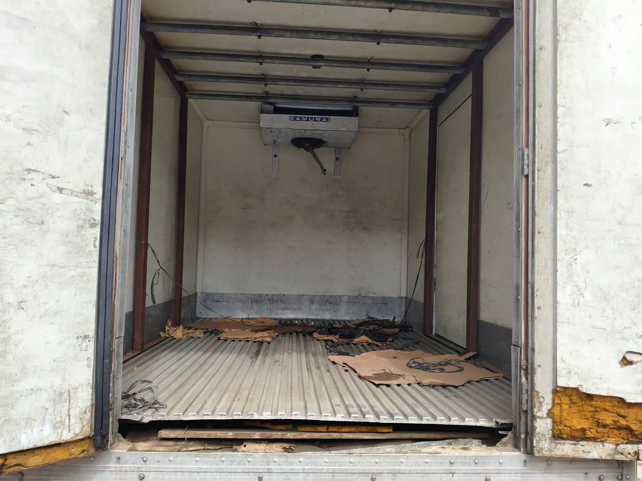 Baú refrigerado 3/4 Vuc  - Foto 5