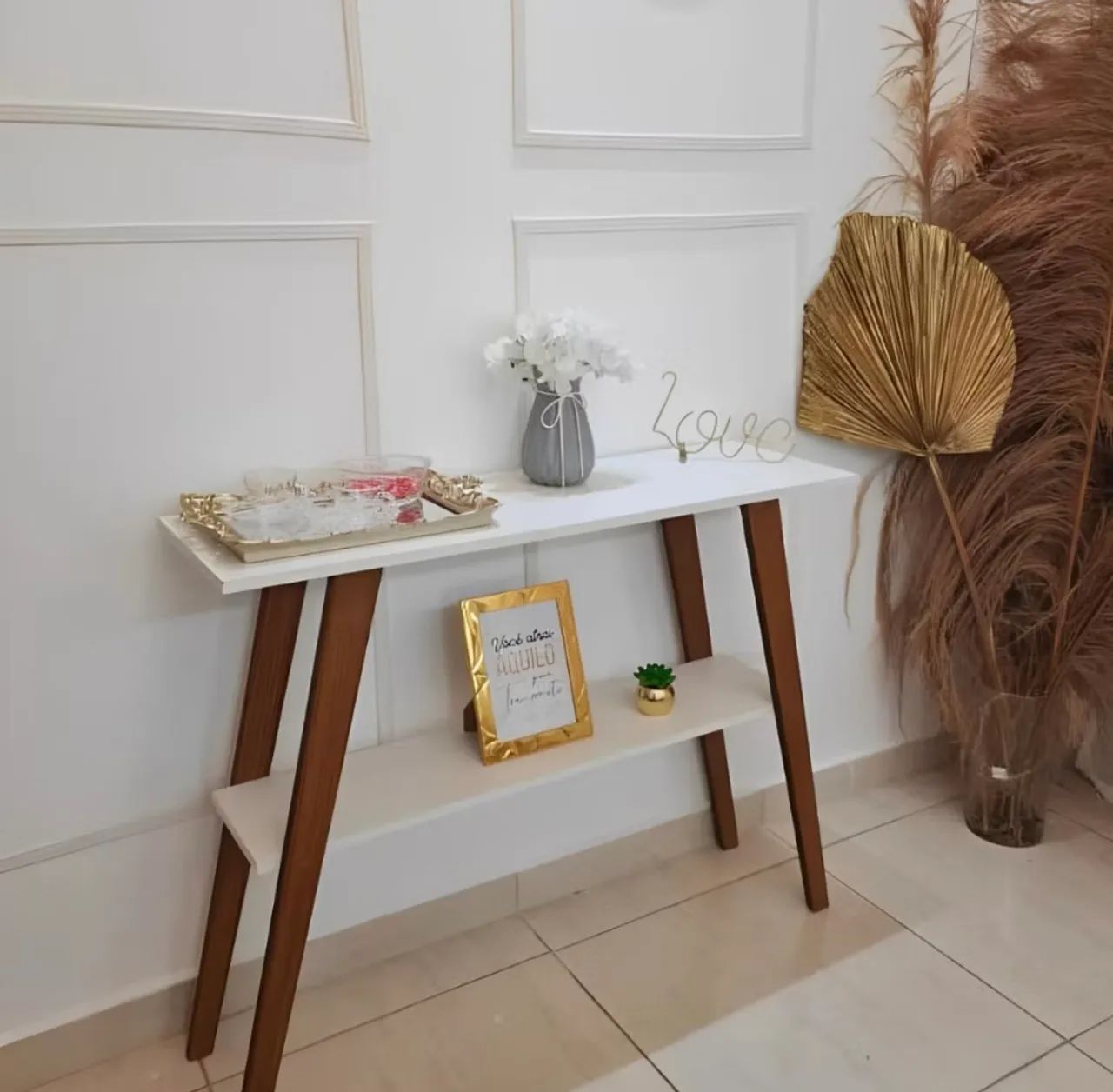 Aparador MDF - 2 andares - R$239,00