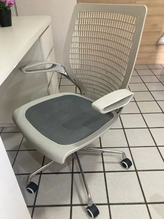 CADEIRAS P/ ESCRITÓRIO OU CASA  - Foto 3