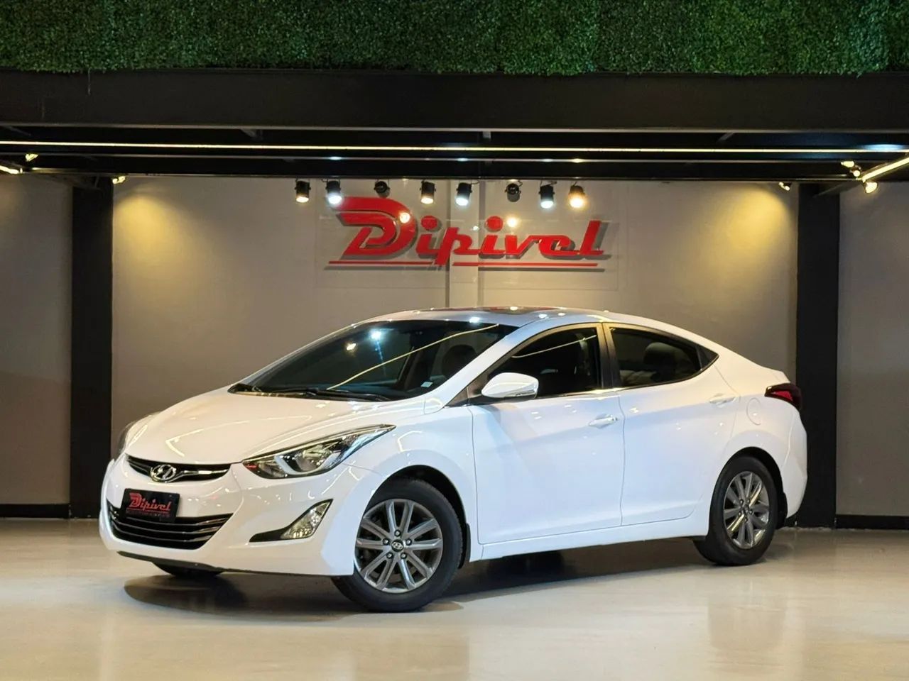 HYUNDAI ELANTRA GLS 2.0 TETO SOLAR BAIXO KM INTERNA CLARA PERÍCIADO APROVADO