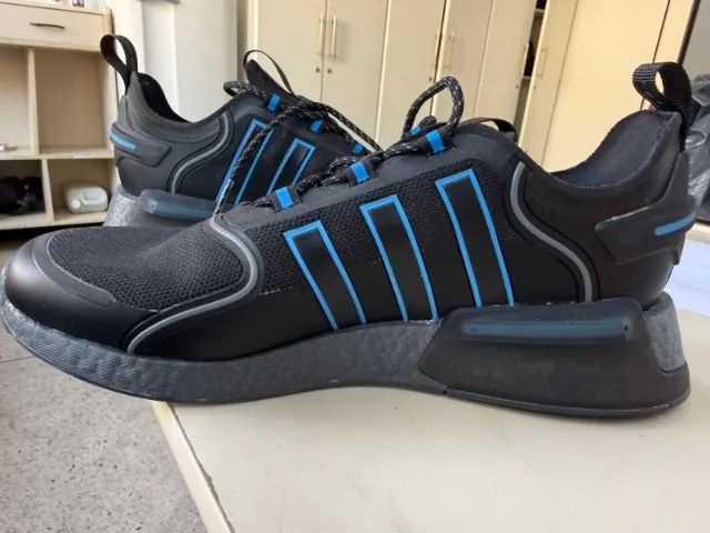 Tênis adidas NMD V3 - Black Pulse Blue