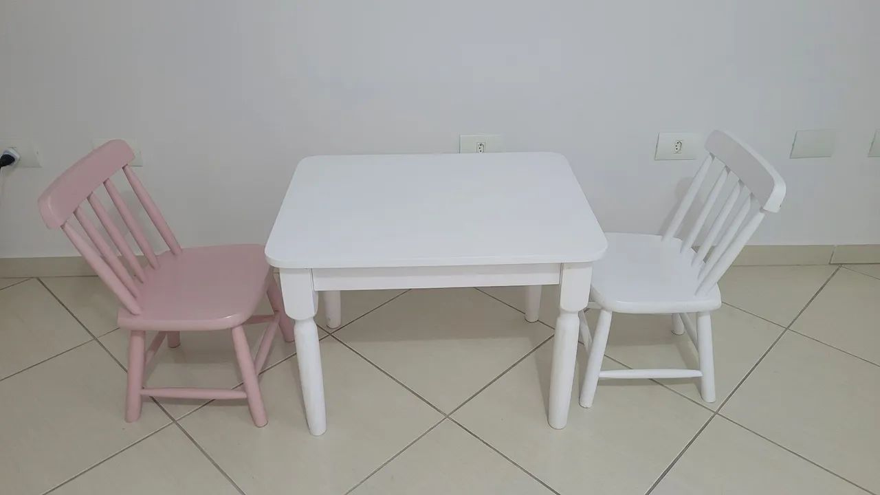 Mesa Infantil Country 2 Cadeiras TokStok  - Foto 4