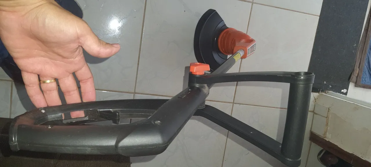 Roçadeira de grama - excelente estado