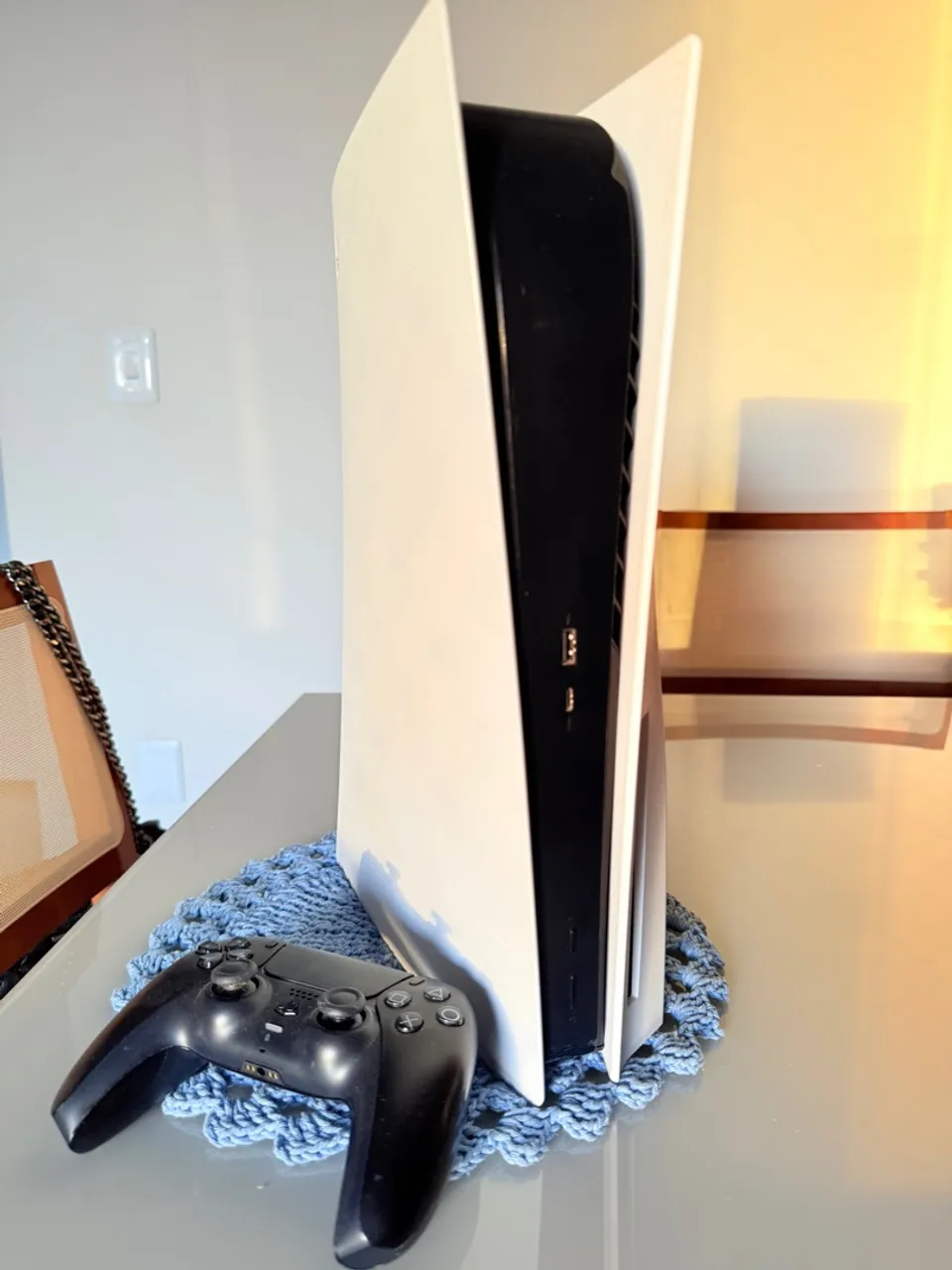 PlayStation 5 (PS5) + CONTROLE