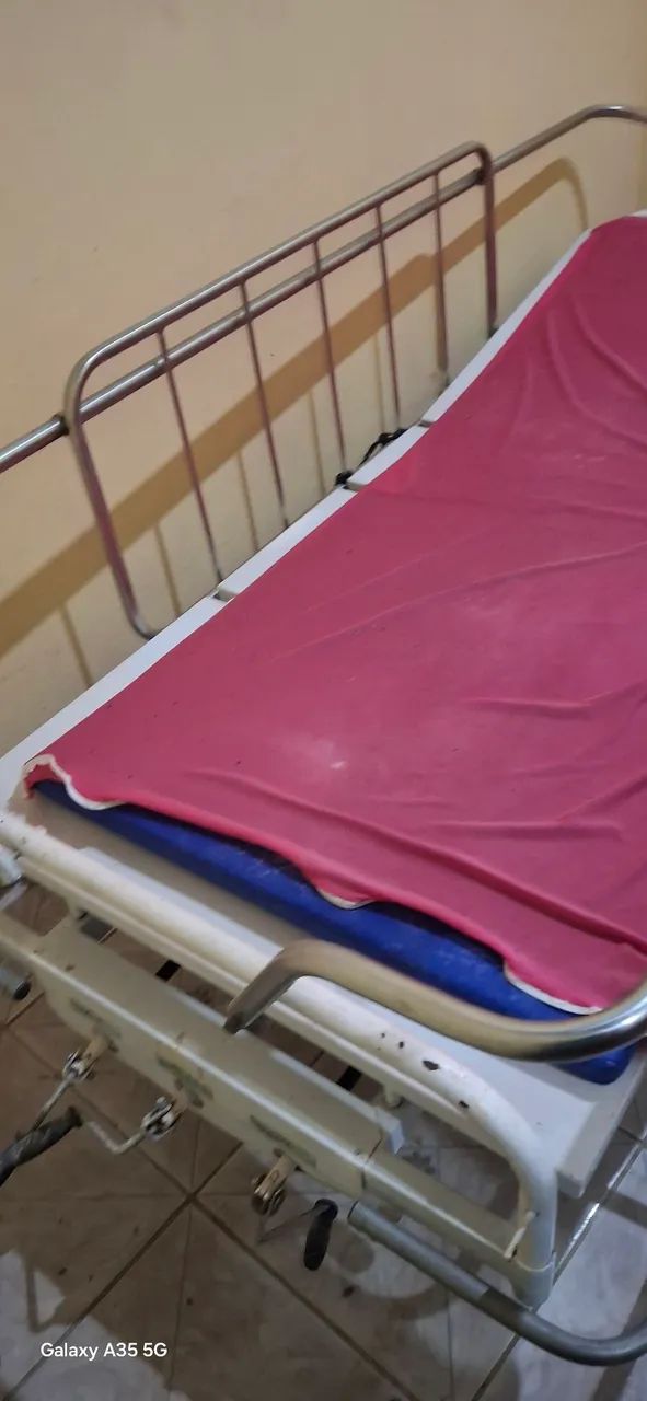 Cama hospitalar sem colchão  - Foto 3