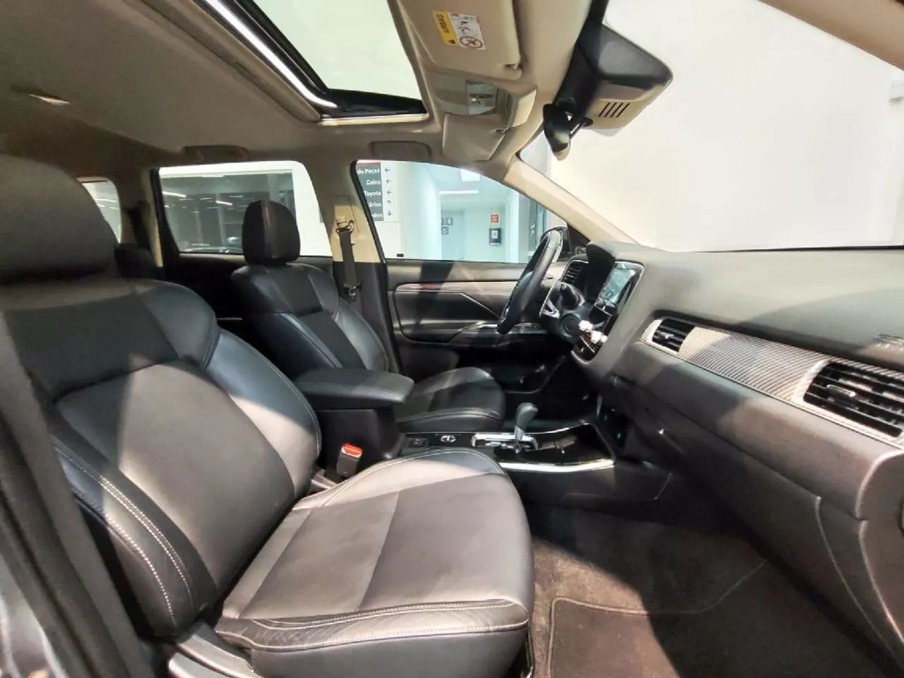 Mitsubishi Outlander HPE-S 3.0 V6 4X4 5P Aut. 2022 - Foto 11