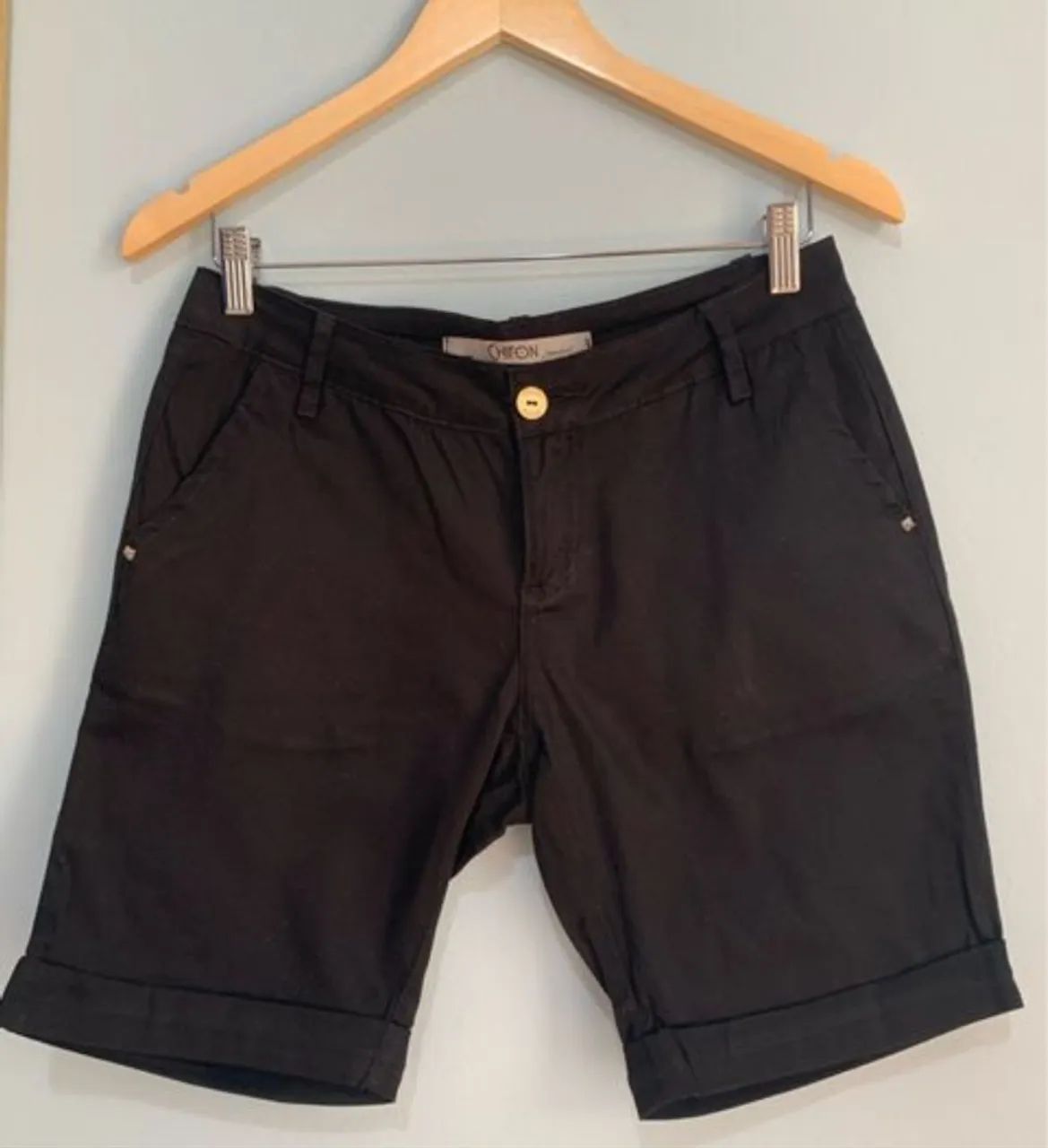 Bermuda Preta Chifon