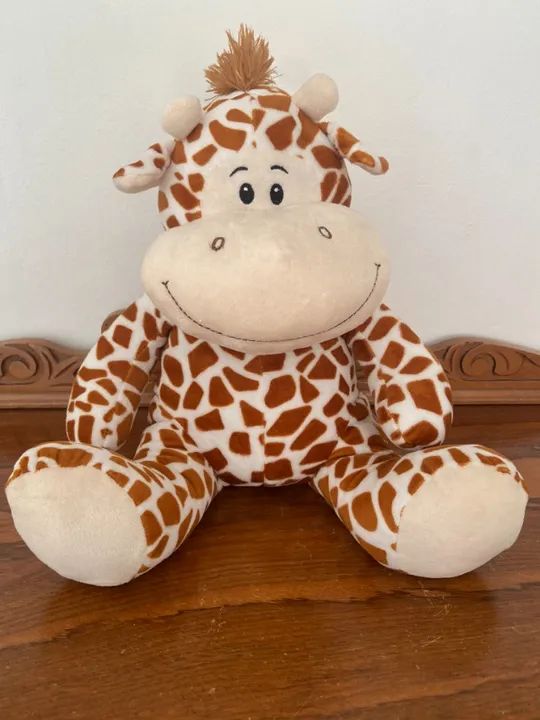 GIRAFA DE PELÚCIA SENTADA 35CM - Foto 2