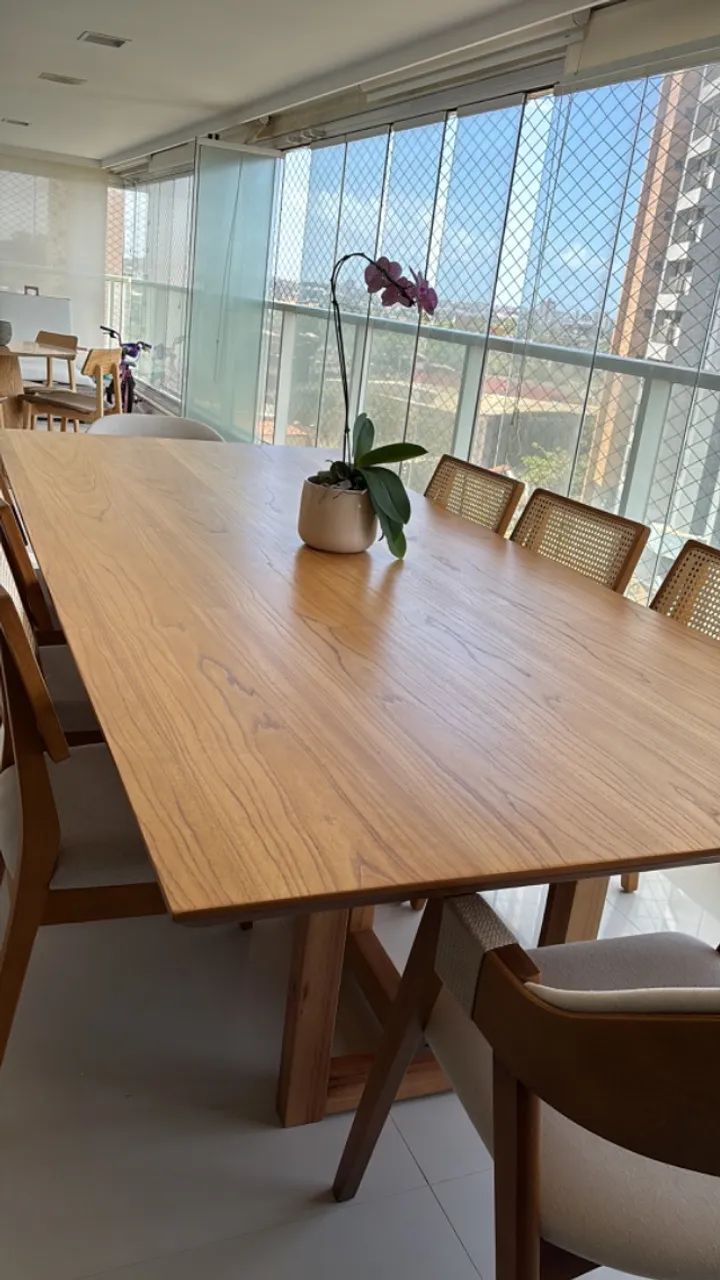 Mesa madeira com 8 cadeiras  - Foto 2