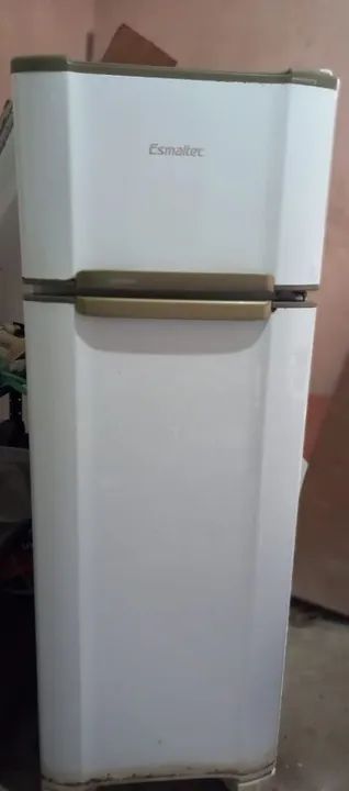 Geladeira com Defeito