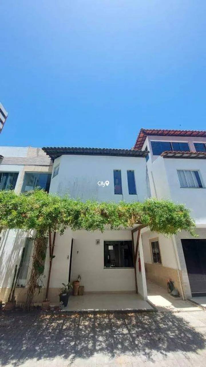 Casa duplex mobiliada em Residencial San Giovanne localizada na Atalaia.