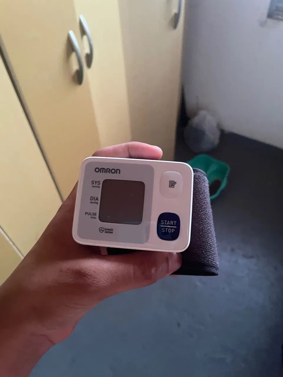 Aparelho de pressão Omron - Novo