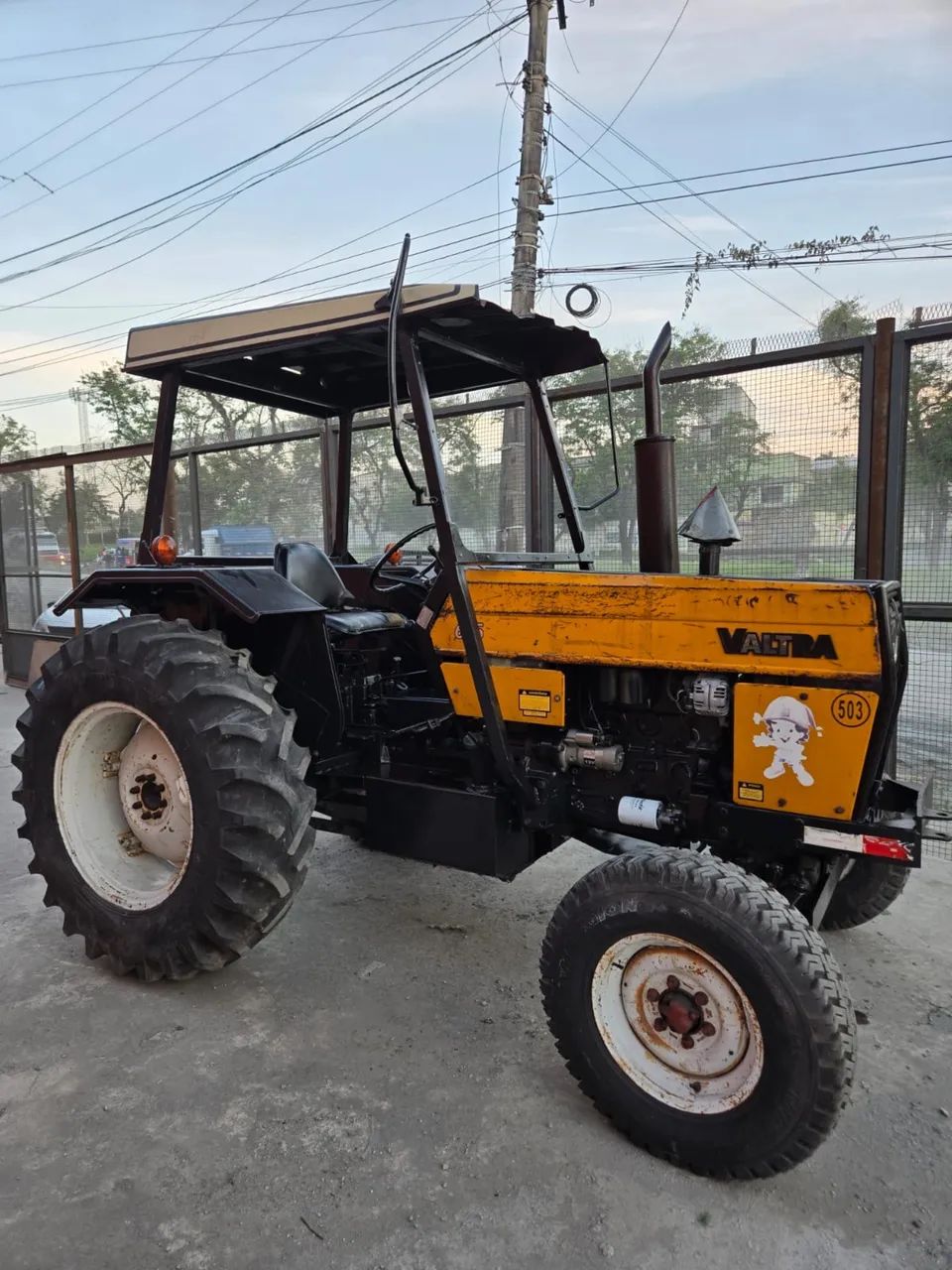 Trator valtra  - Foto 3