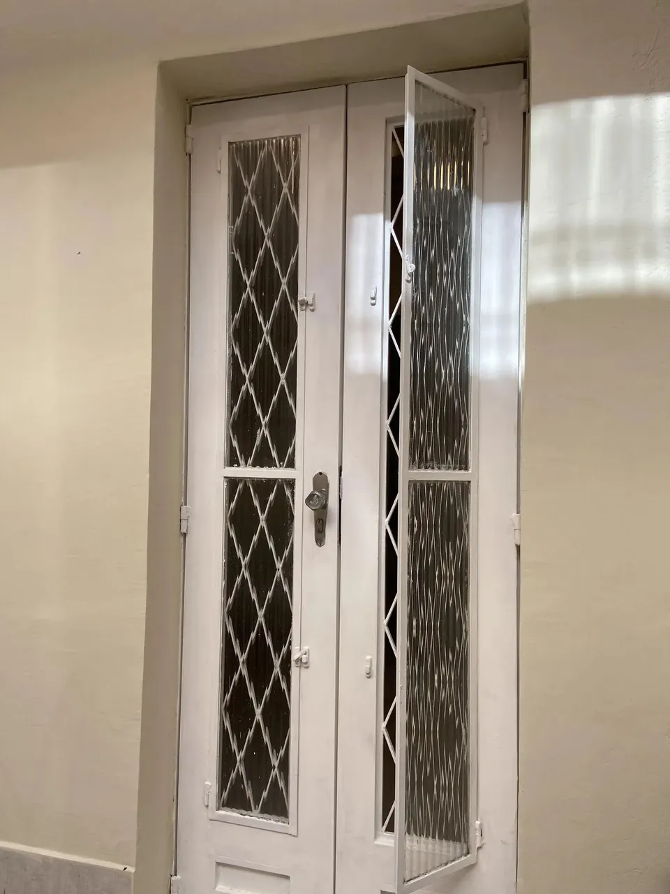 Casa de Vila para aluguel tem 100 metros quadrados com 4 quartos