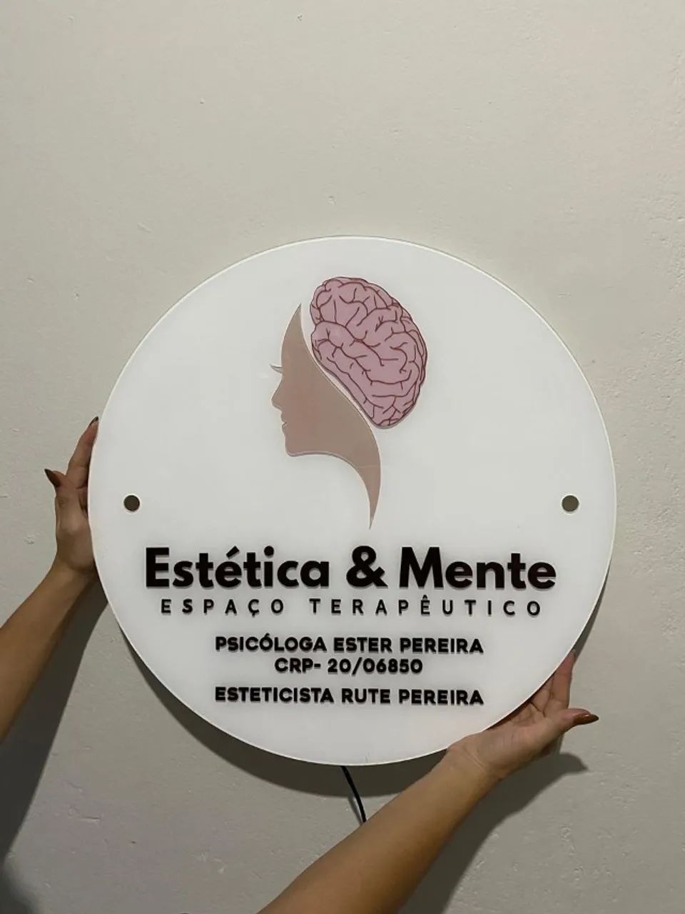 Placa em acrílico retroiluminada - Foto 2
