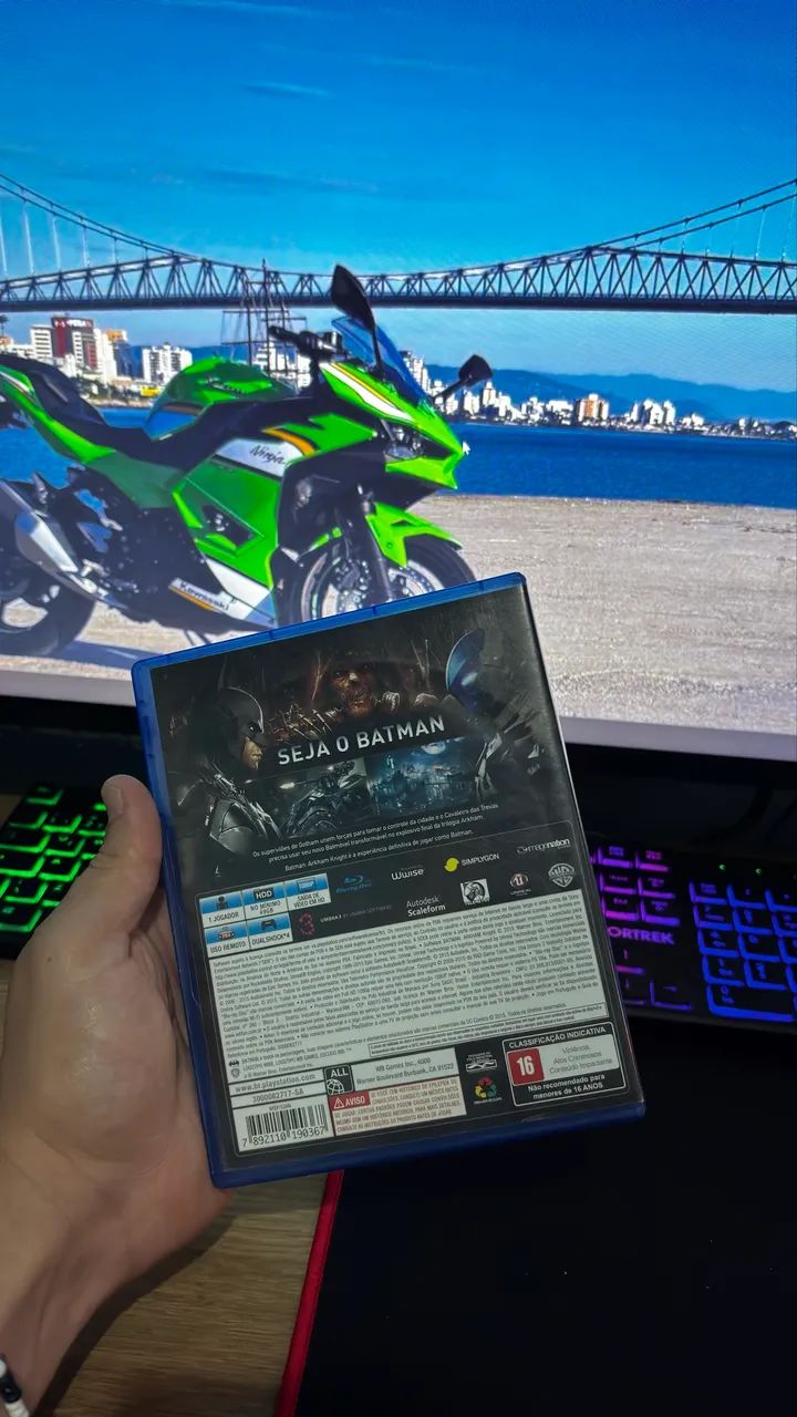 Jogo Batman: Arkham Knight PS4 - Mídia Física (Estado de Novo) - Foto 2