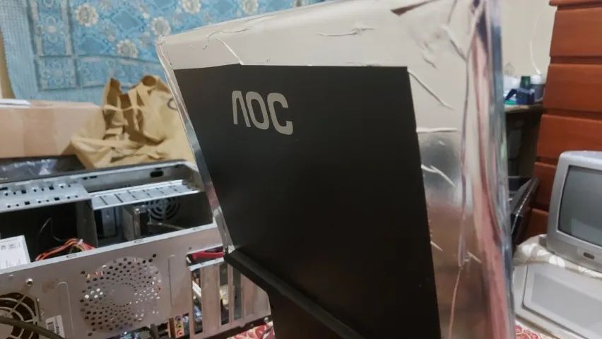Monitor ultrafino AOC 511Vwb completão, mas com detalhe - Foto 4