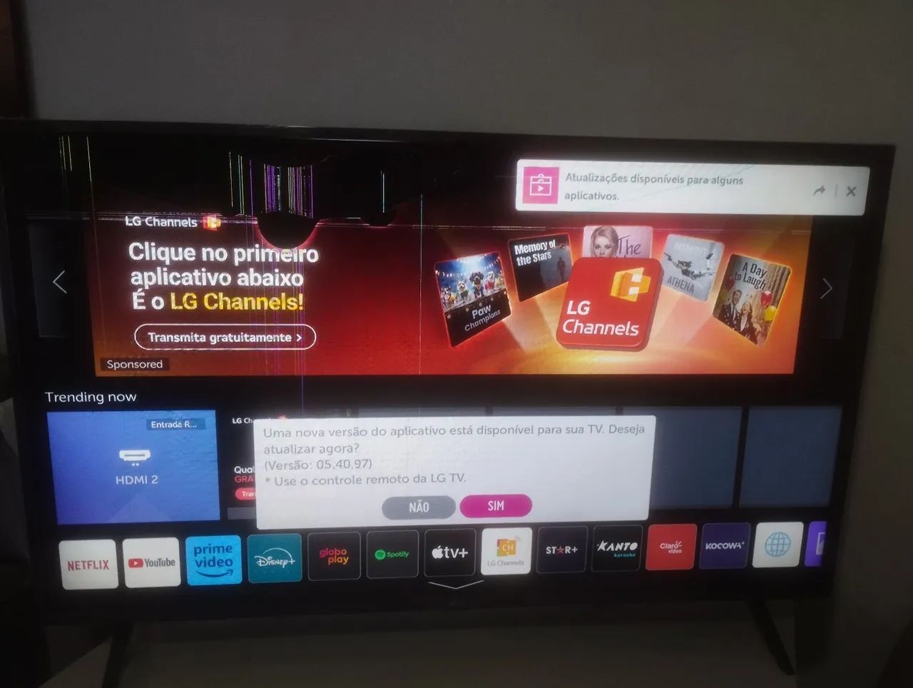 TV LG 43 LM631C0SB TELA QUEBRADA O CRISTAL VAZOU ESTÁ FUNCIONANDO 