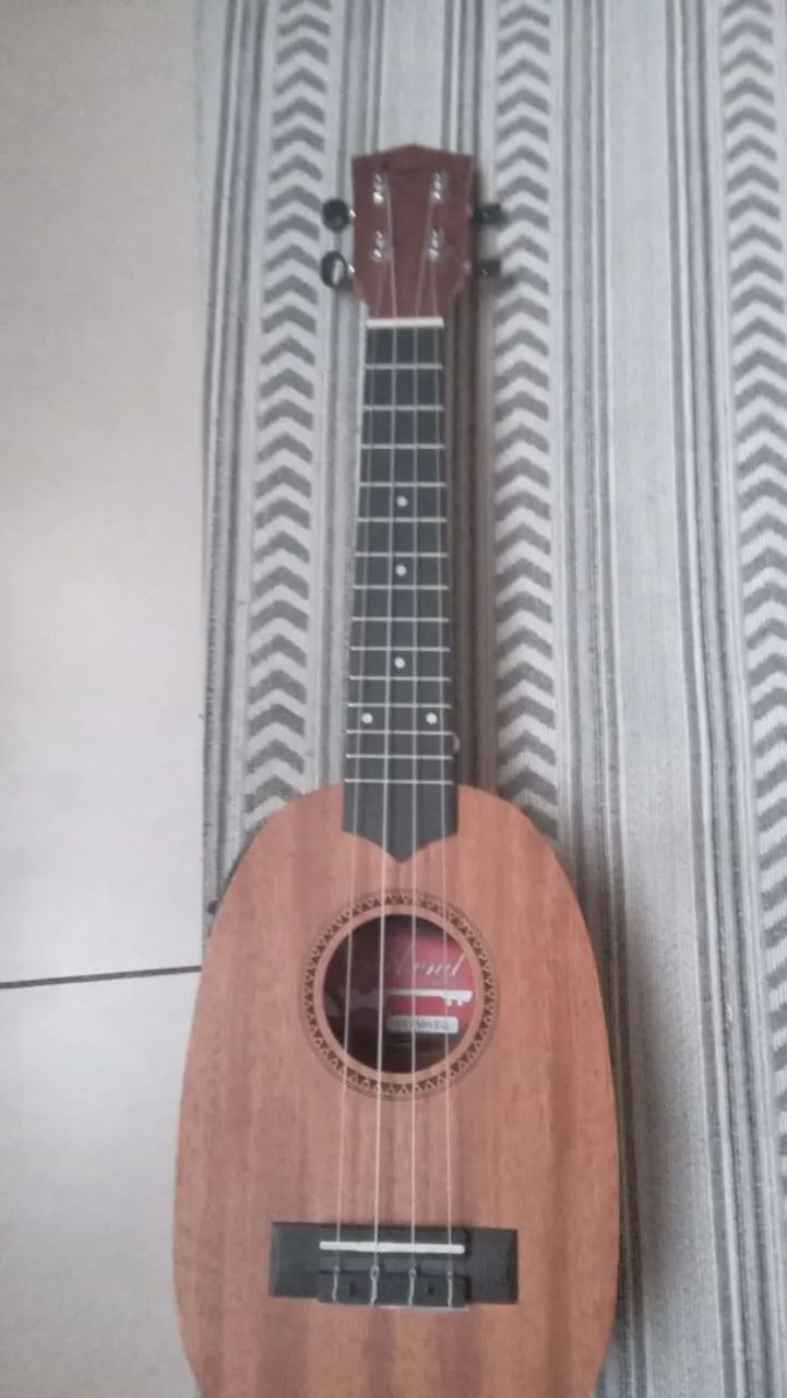 Ukulele macland concert eletro acustico 
