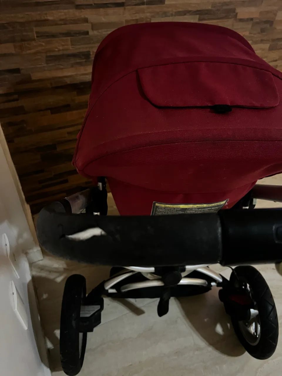 Carrinho de bebê Quinny Buzz vermelho  - Foto 3