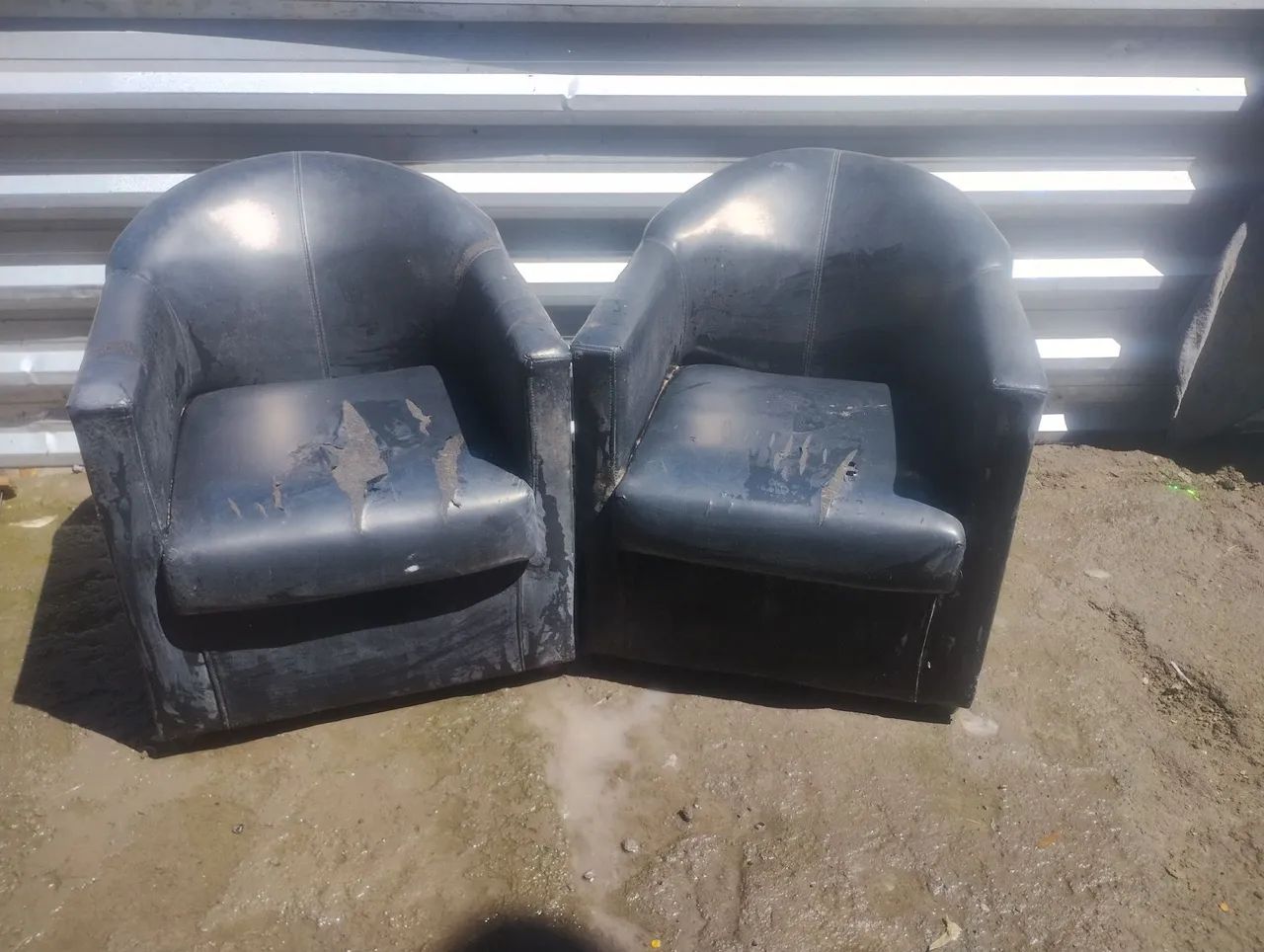 poltronas estofadas433926758435409920