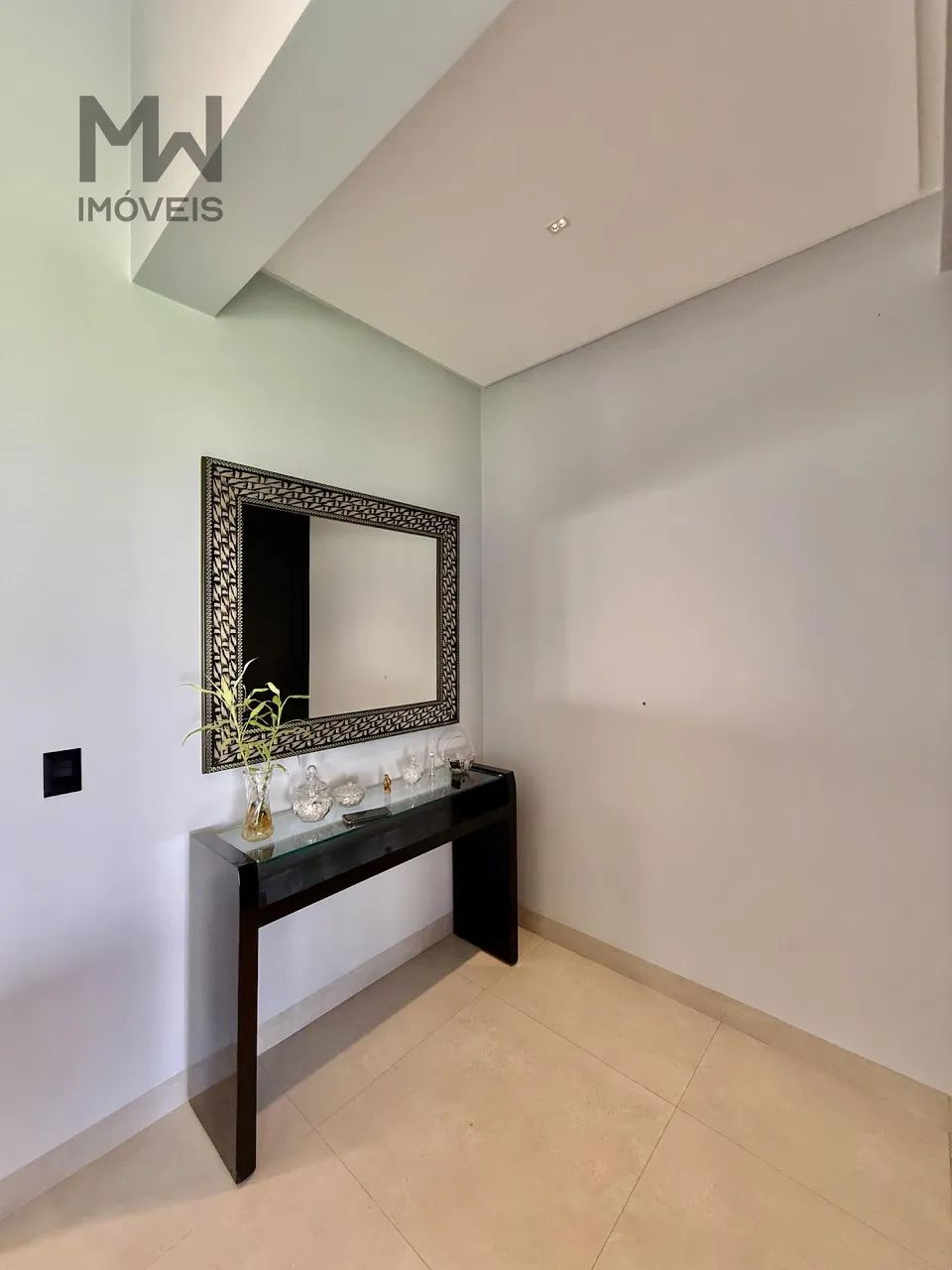 Casa com 2 Lotes no Bairro Anápolis City - Foto 4