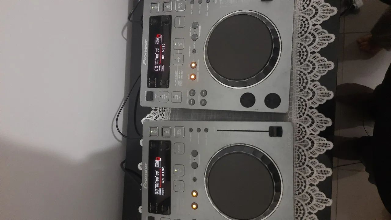 Pioneer CDJ-350 【中古】 CDJ 350 PIONEER - Equipamentos e Acessórios de Som - Esmeralda