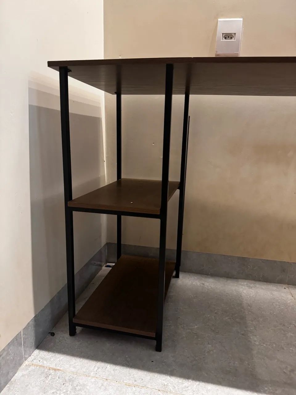 Mesa escrivaninha para escritório, quarto, sala, etc - Foto 2