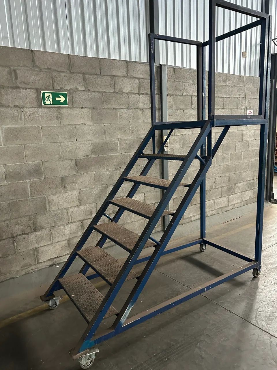 Escada plataforma