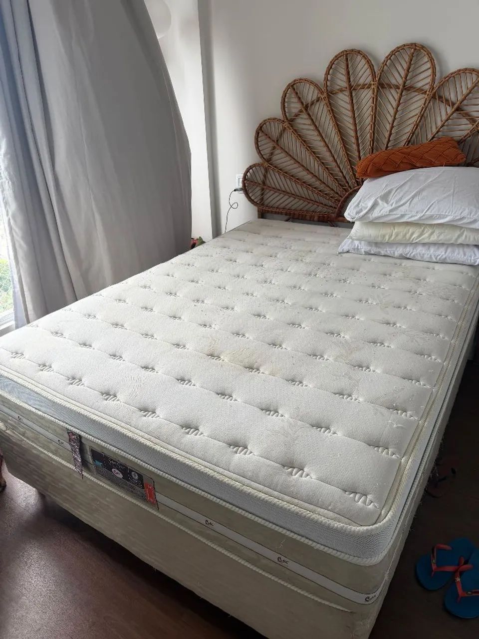 CAMA COM BOX CASTOR