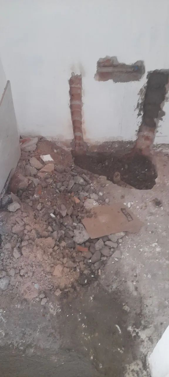 Preciso de 2 ajudante e 2 pedreiro azulegista 