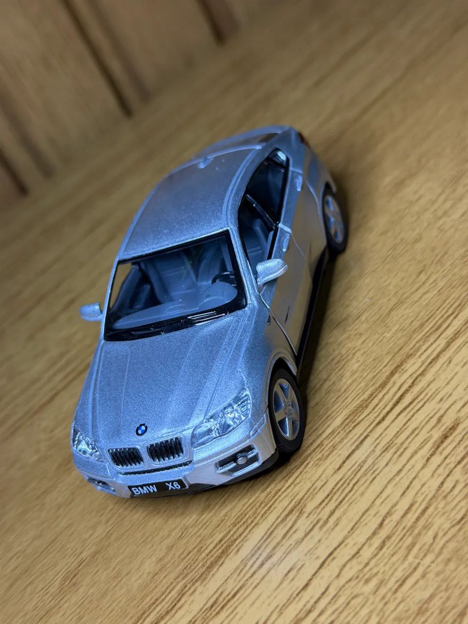 Miniaturas de carros licenciadas  - Foto 5