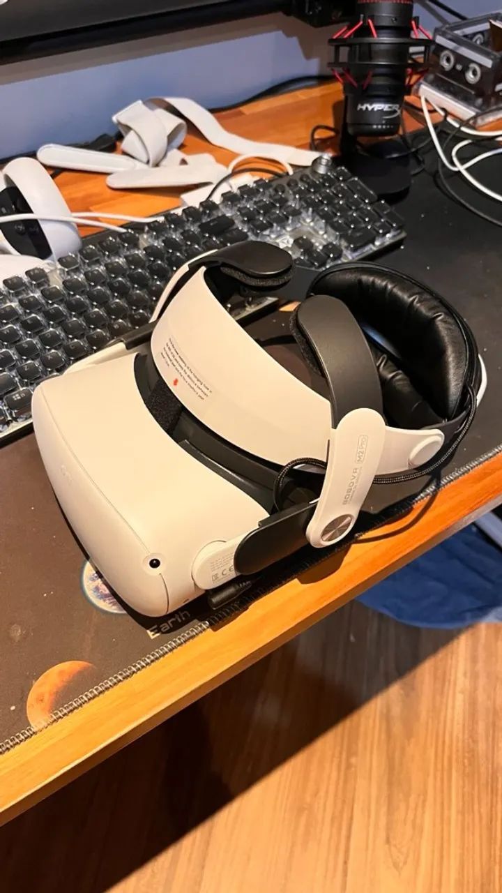 Oculus Quest 2 128GB + Strap BoboVR M2 Pro (Bateria Extra