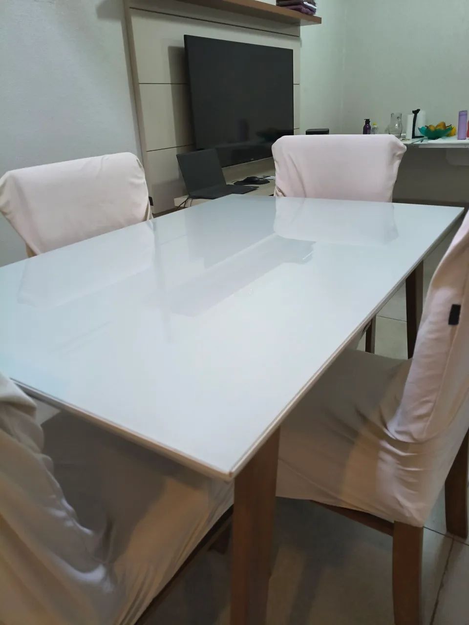 MESA COM 4 CADEIRAS  - Foto 3
