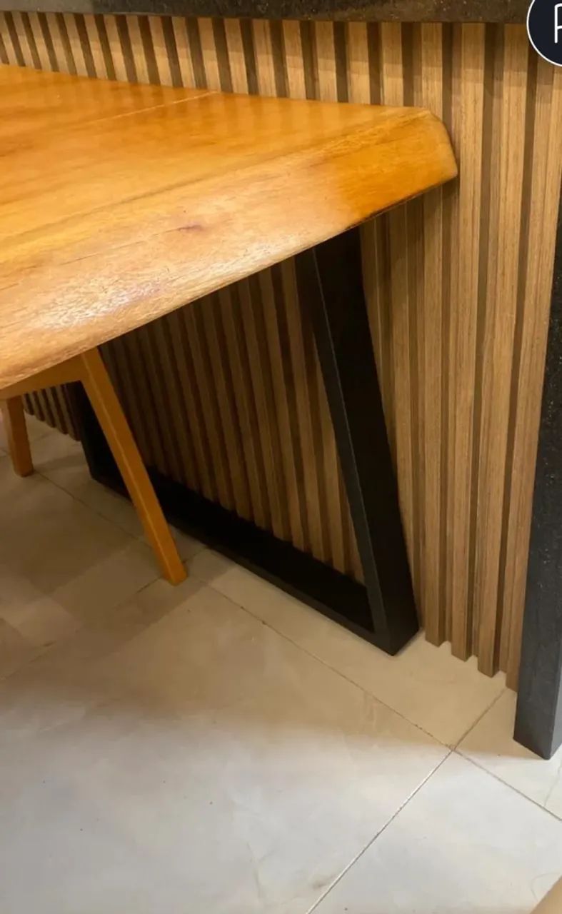 Mesa madeira maciça 2,20x0,90 - Foto 3