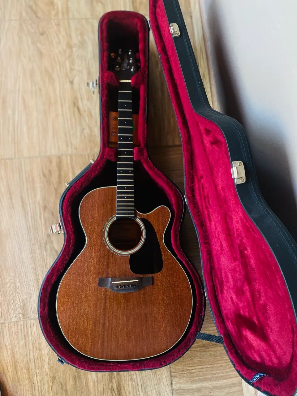 Vendo Violão Takamine GN11 com Case - Foto 4