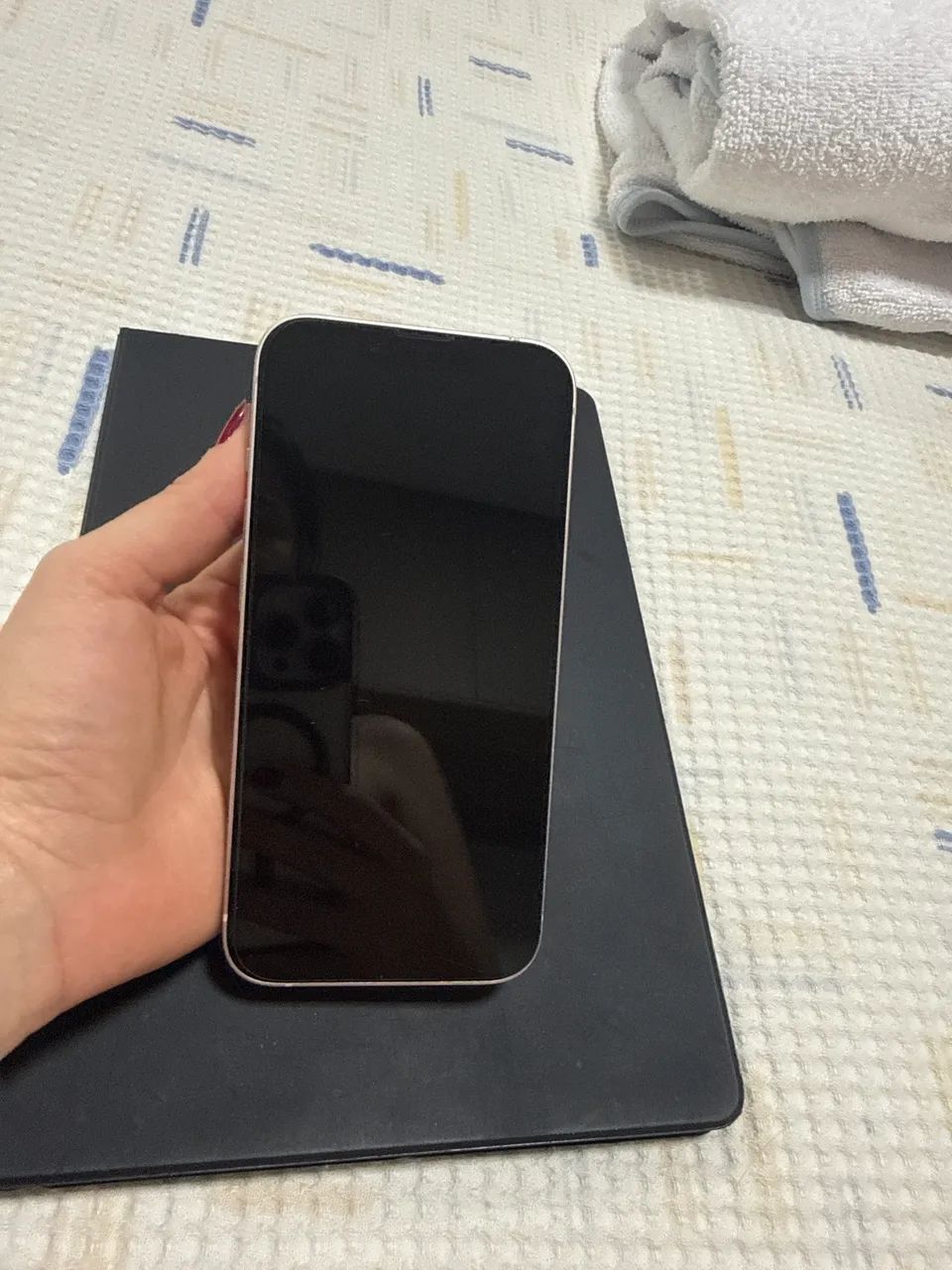 iPhone 13 Rose 128G  - Foto 2